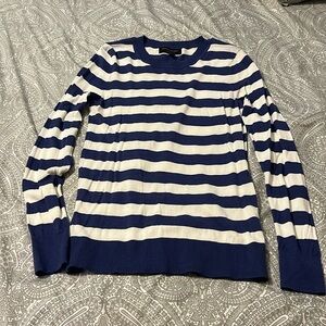 Ladies NWOT Banana Republic Forever Sweater XS blue/white